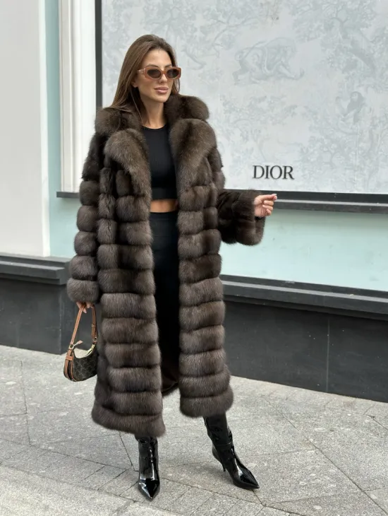 Изысканное пальто из баргузинского соболя с английским воротником седина 1/2