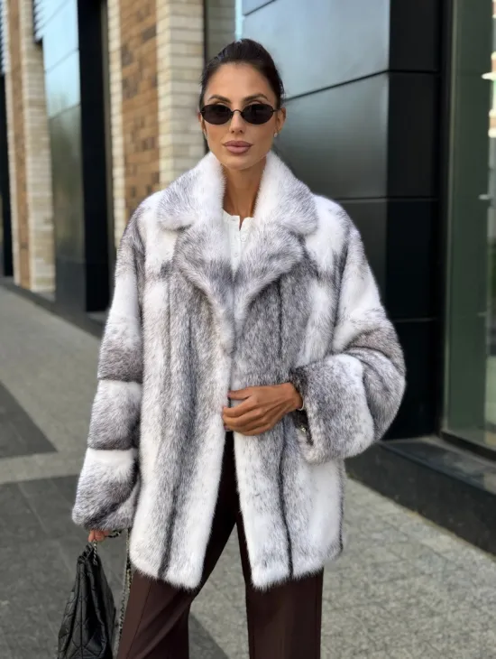 Белая норковая куртка автоледи английский воротник