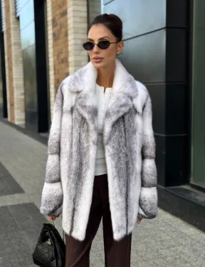 Белая норковая куртка автоледи английский воротник