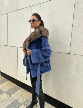 Норковое манто с капюшоном из куницы - цвет васильковый