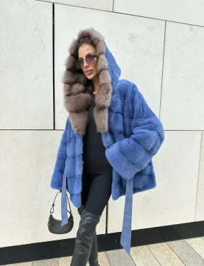 Норковое манто с капюшоном из куницы - цвет васильковый