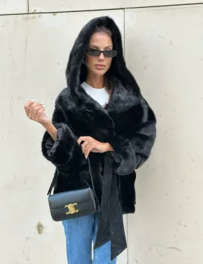 Черная норковая шуба с капюшоном - автоледи