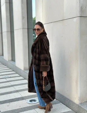 Шуба из плюшевой норки Velvet - цвет соболь