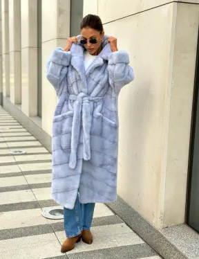 Голубая шуба из плюшевой норки, английский воротник