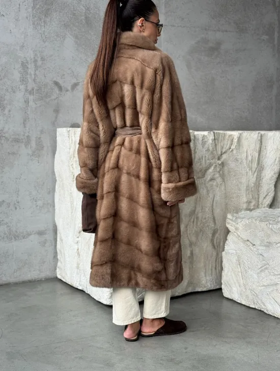 Шуба норковая английский воротник - цвет пастель