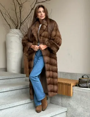 Стильное пальто из меха соболиной норки - цвет соболь