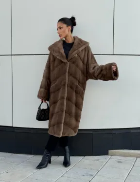 Женская норковая шуба NAFA MINK с капюшоном - цвет пастель