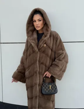 Женская норковая шуба NAFA MINK с капюшоном - цвет пастель