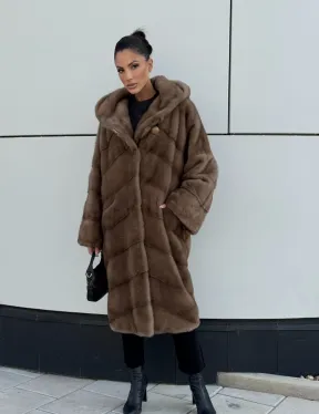 Женская норковая шуба NAFA MINK с капюшоном - цвет пастель