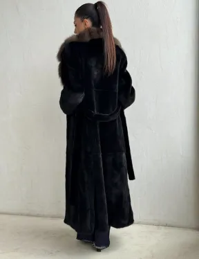 Шуба норковая Black Velvet c воротником из меха куницы