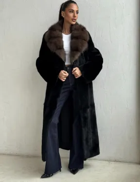 Шуба норковая Black Velvet c воротником из меха куницы