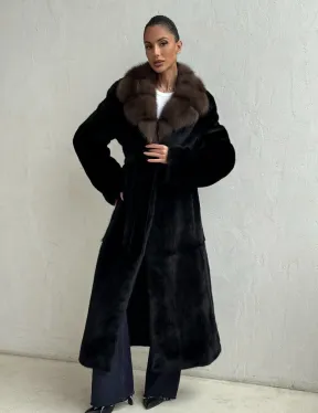 Шуба норковая Black Velvet c воротником из меха куницы