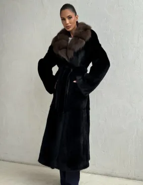 Шуба норковая Black Velvet c воротником из меха куницы