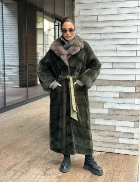 Шуба норковая хаки с воротником из меха куницы