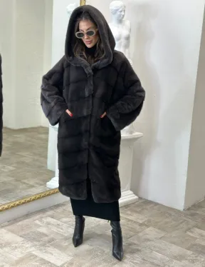 Норковая шуба в цвете графитовый уголь с капюшоном