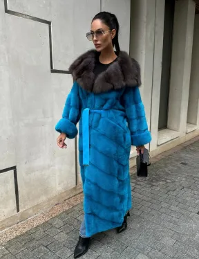 Шуба норковая с капюшоном из меха куницы - цвет тиффани