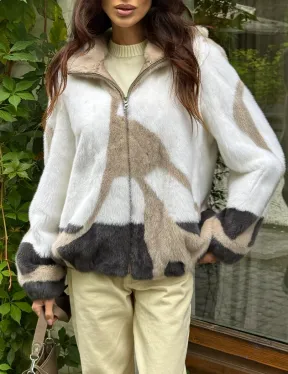 Стильная норковая куртка с капюшоном