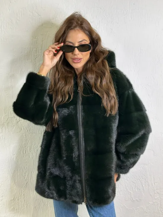 Короткая норковая шуба на молнии - цвет темный изумруд
