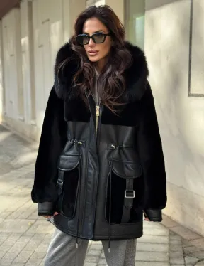 Черная дубленка с капюшоном