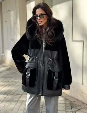 Черная дубленка с капюшоном