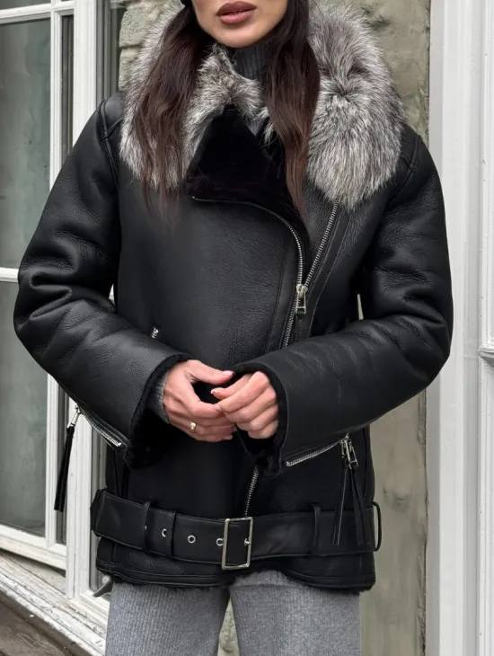 Дубленка из натуральной овчины с воротником чернобурой лисы