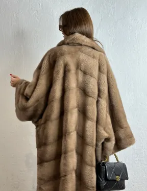 Роскошное манто из аукционной норки - цвет пастель