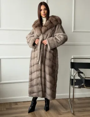 Шуба норковая с капюшоном куница - цвет светло-серый