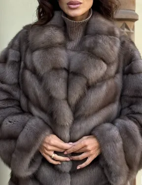 Элегантная шуба из меха куницы - серый трюфель