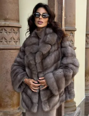 Элегантная шуба из меха куницы - серый трюфель