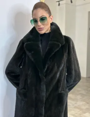 Элегантное пальто из плюшевой норки VELVET - цвет черно-зеленый