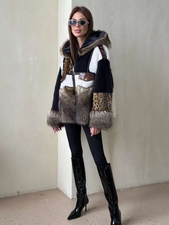 Комбинированная норковая куртка с капюшоном