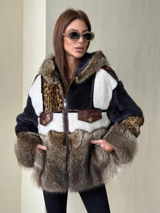 Комбинированная норковая куртка с капюшоном