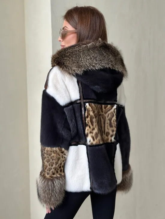 Комбинированная норковая куртка с капюшоном