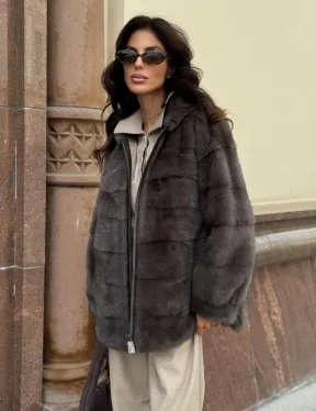 Бомбер из меха норки с капюшоном - цвет мокко