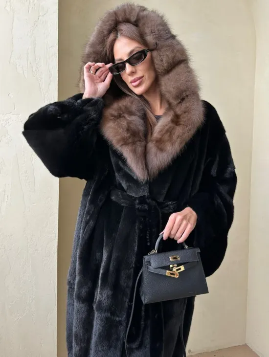 Норка BLACKGLAMA кимоно с капюшоном куница