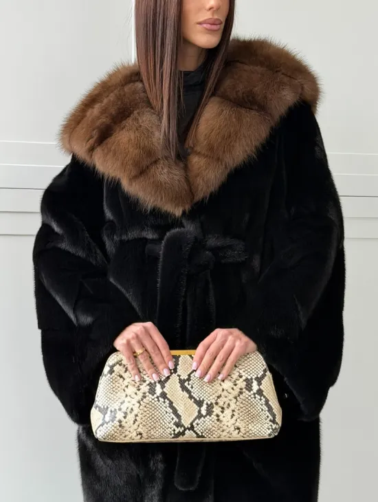 Норковая шуба фасон баллон с капюшоном куница