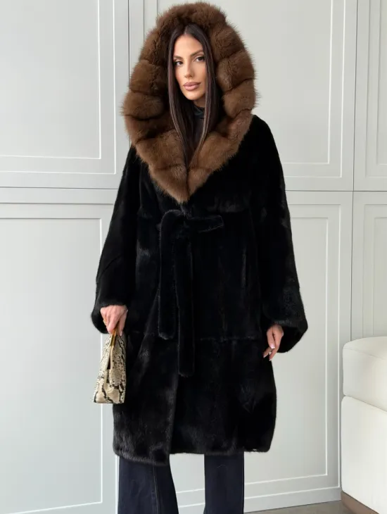 Норковая шуба фасон баллон с капюшоном куница