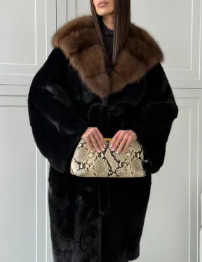 Норковая шуба фасон баллон с капюшоном куница