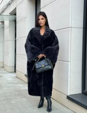 Манто из аукционной норки в цвете графит