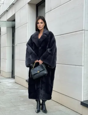 Манто из аукционной норки в цвете графит