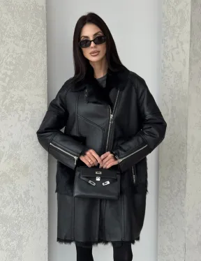 Черная дубленка на тоскане