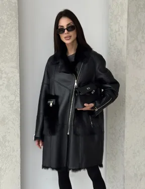 Черная дубленка на тоскане