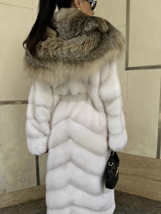 Норка кимоно с капюшоном рысь