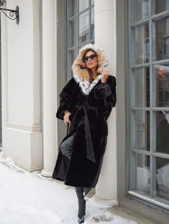 Норковая шуба с капюшоном из рыси цвет черный бриллиант