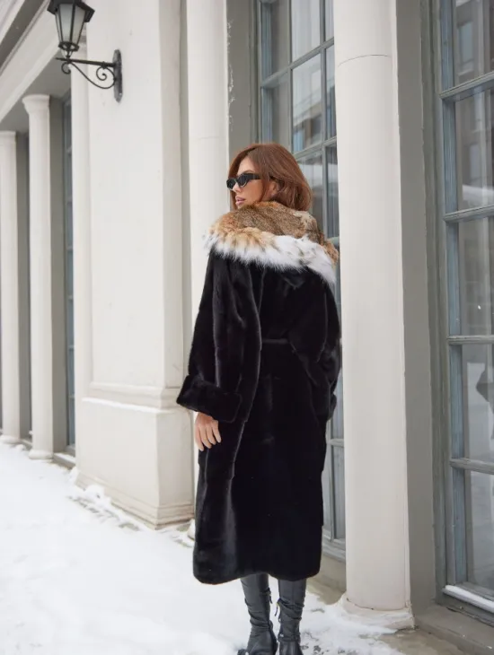 Норковая шуба с капюшоном из рыси цвет черный бриллиант