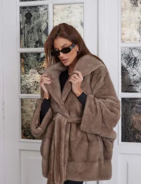 Палевая летучая мышь мех норка с капюшоном - NAFA MILK