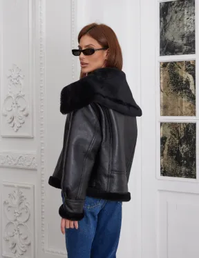 Черная дубленка из овчины с отложным воротником