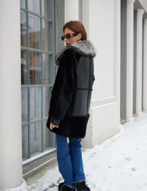 Дубленка черная с меховым воротником