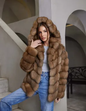 Шуба из куницы с капюшоном