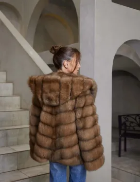 Шуба из куницы с капюшоном